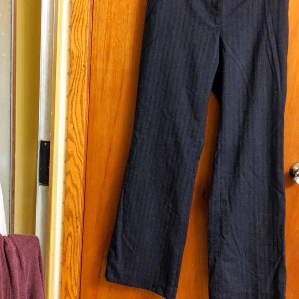 Loft Size 4 Dark Grey Trouser Pants